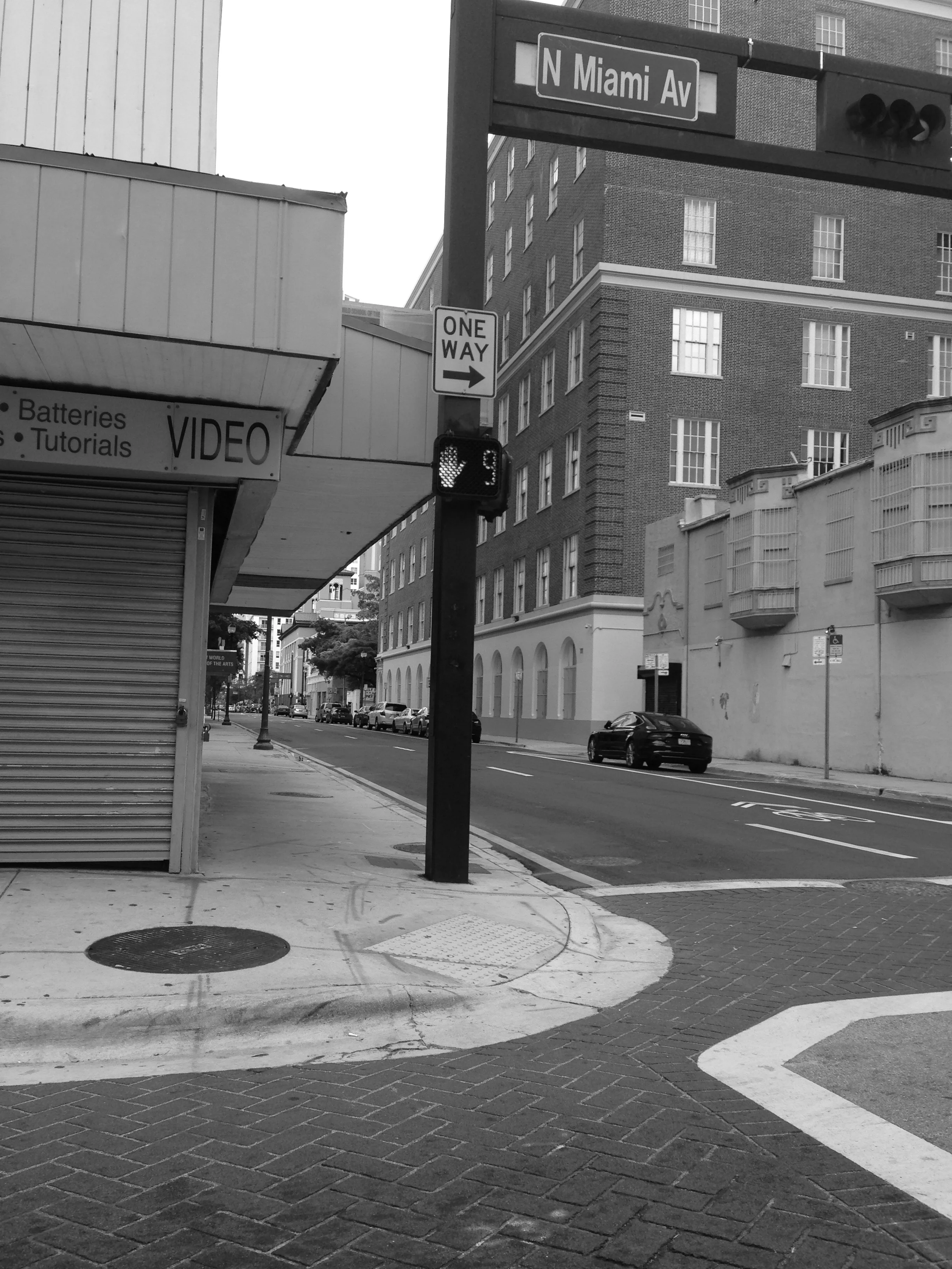 N Miami Ave
