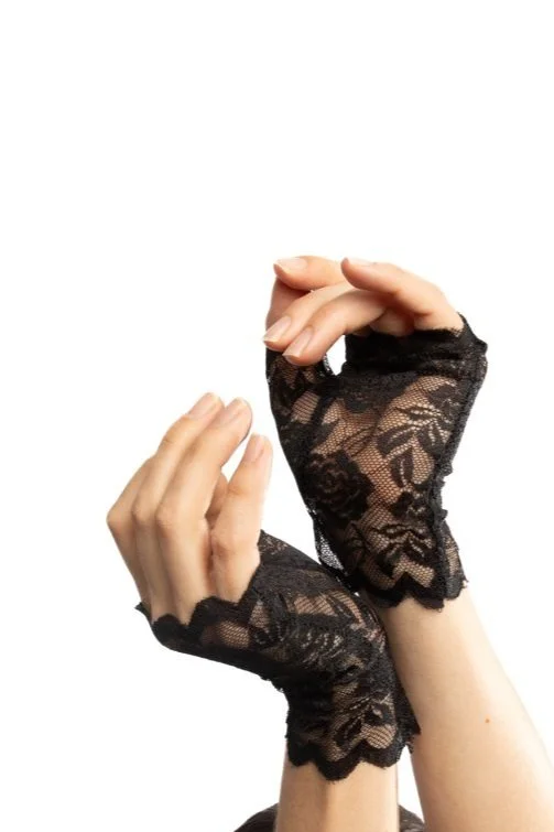 CONTEMPORARY Lace Hand Gloves