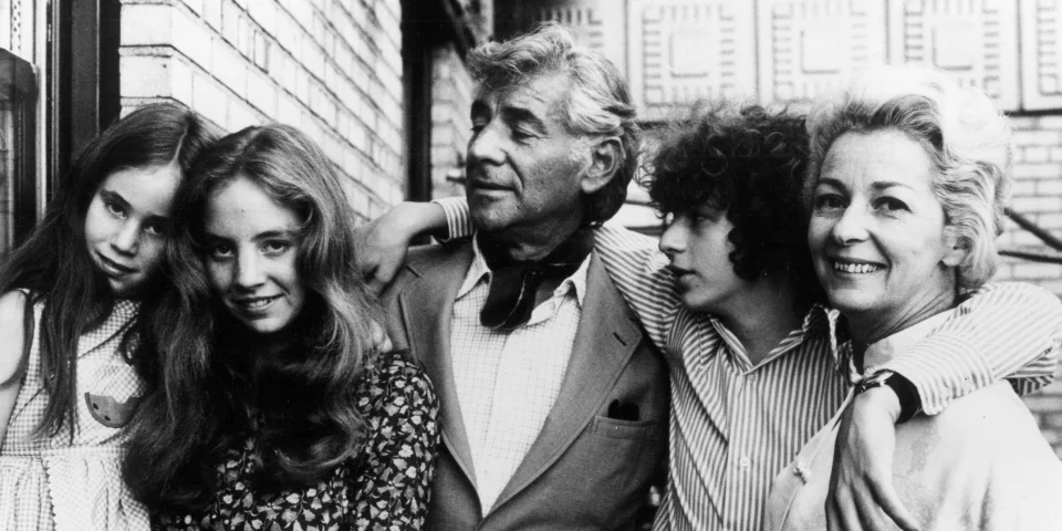 BernsteinFamily01_REDUCED-1489181229-960x480.jpg