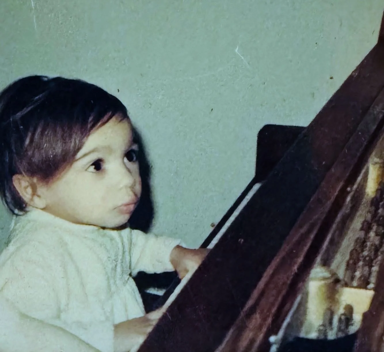 I&rsquo;m so often asked &ldquo;How old were you when you started playing the piano?&rdquo;
Here&rsquo;s the answer😳
#baby