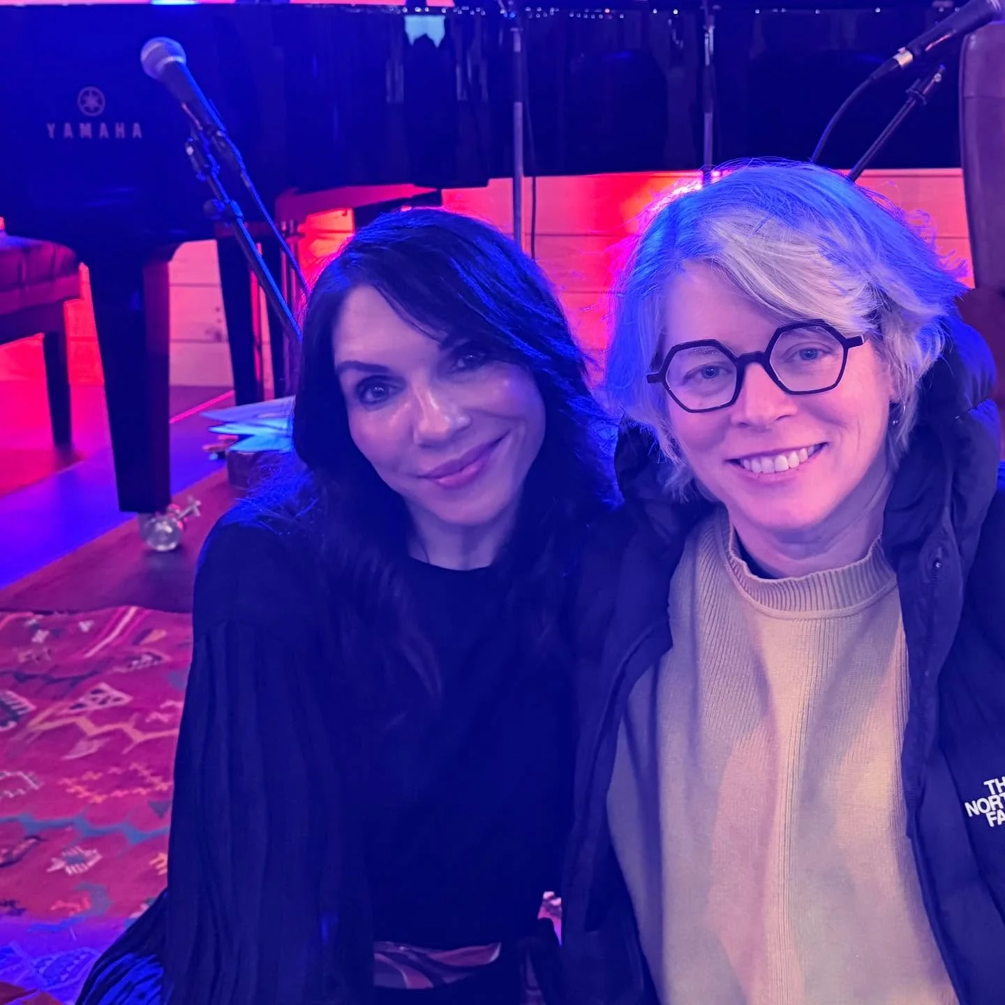 Came to look for America with Jill Lepore for @npr and @thedeclarationproject 🗽
Thank you @retreatfarm @vermontpublic @yasinewyork @brattleboroconcertchoir and the good people of Brattleboro VT who came out in the driving snow for this very special 