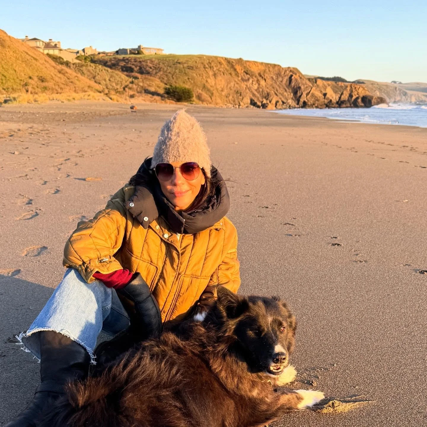 The light and the love and the wonder of this wonderful world are still here for us to embrace and cherish and protect🌊

#littlethings #life #joy
@jonbatiste 🎶❤️