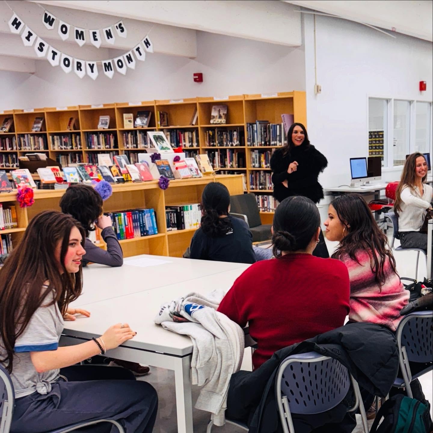 Celebrating #womenshistorymonth and civic engagement at @laguardia.arts with @lincolncenter and @thedeclarationproject 💕

#wethepeople