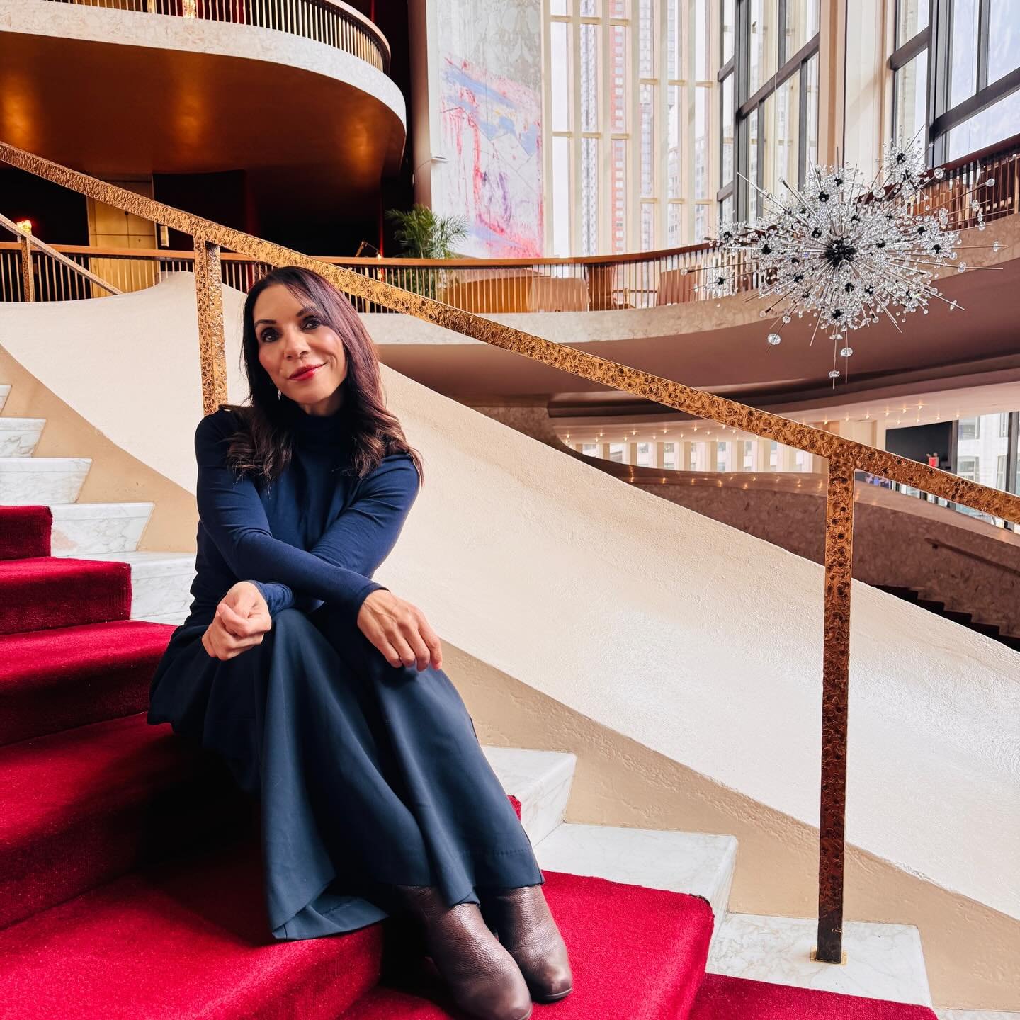 At @metopera today with @lincolncenter and @thedeclarationproject - about 1500 kids at the La Traviata dress rehearsal losing their minds for the magic of opera (AND ballet, in Act 2)😉
The students loved their interaction with the Declaration Statio