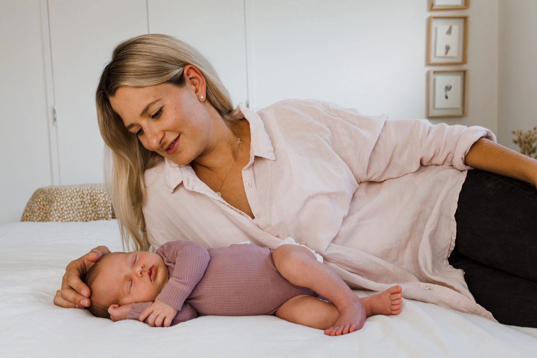 Tauranaga family photographer T&B-0573.jpg