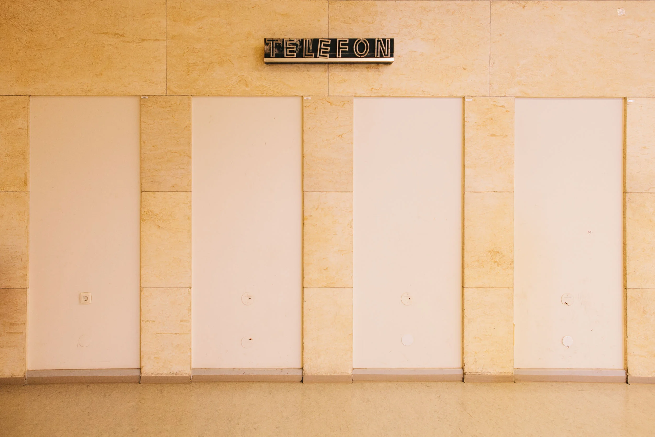 Will-Salkeld_Germany_Berlin_64_Telefon-Tempelhof.jpg