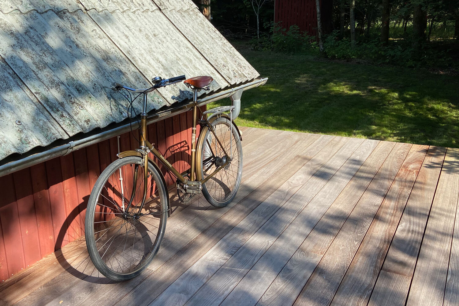 Danish-Summerhouse-bike.jpg