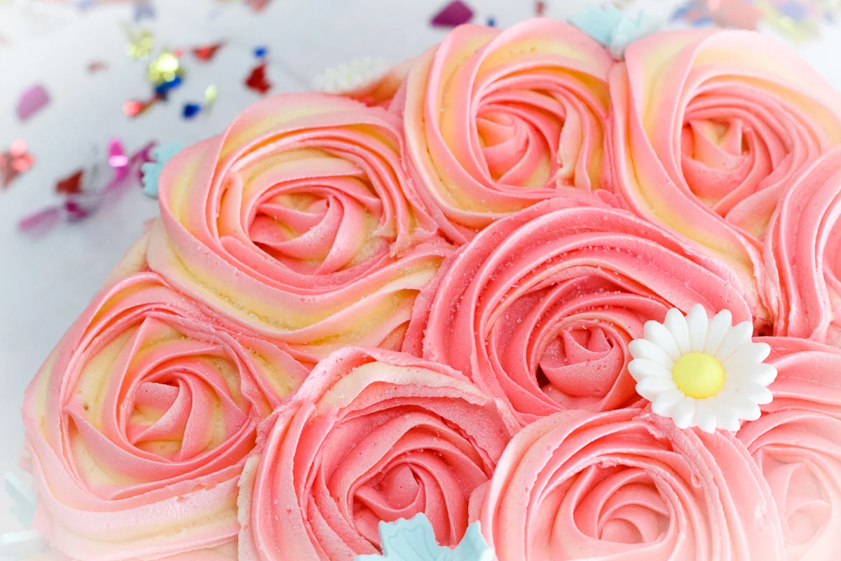 Deanne's Flower Cake Birthday-7163.jpg