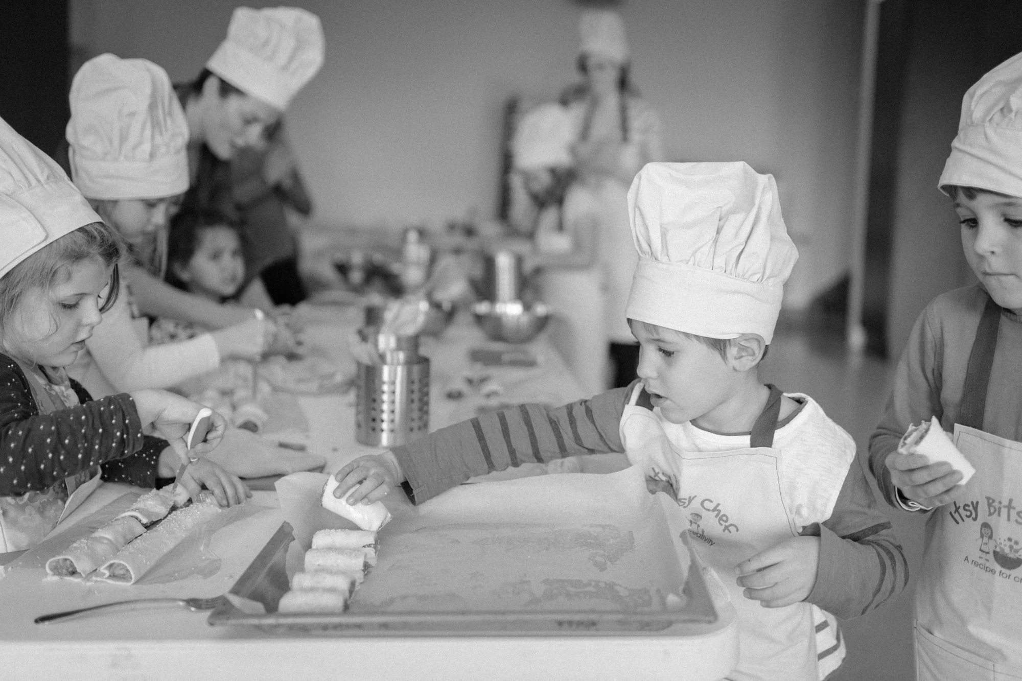 ItsyBitsyChef-bw-1.jpg