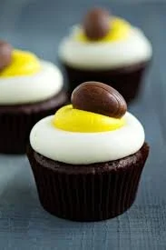 FRIED EGG CUPCAKE.jpg