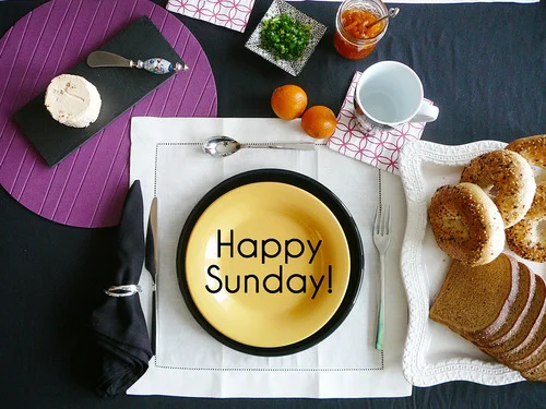 Colorful and Easy Table Set Up