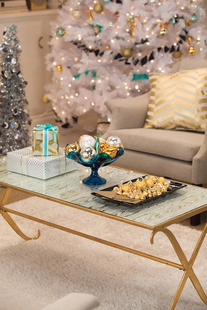 HOLIDAY INSPIRATION - EMILY, YOU ROCK!