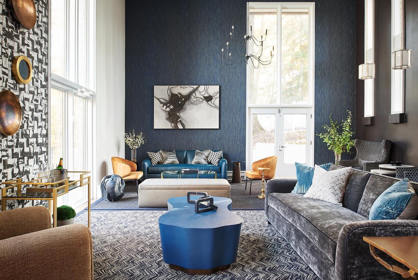 Eternally grateful for clients who trust my vision and let me create fabulous rooms for them ▪️ Recently called &ldquo;The Blue Room&rdquo;, this one is as stunning as it is comfortable and inviting ▪️Made for big gatherings and lots of celebrations,