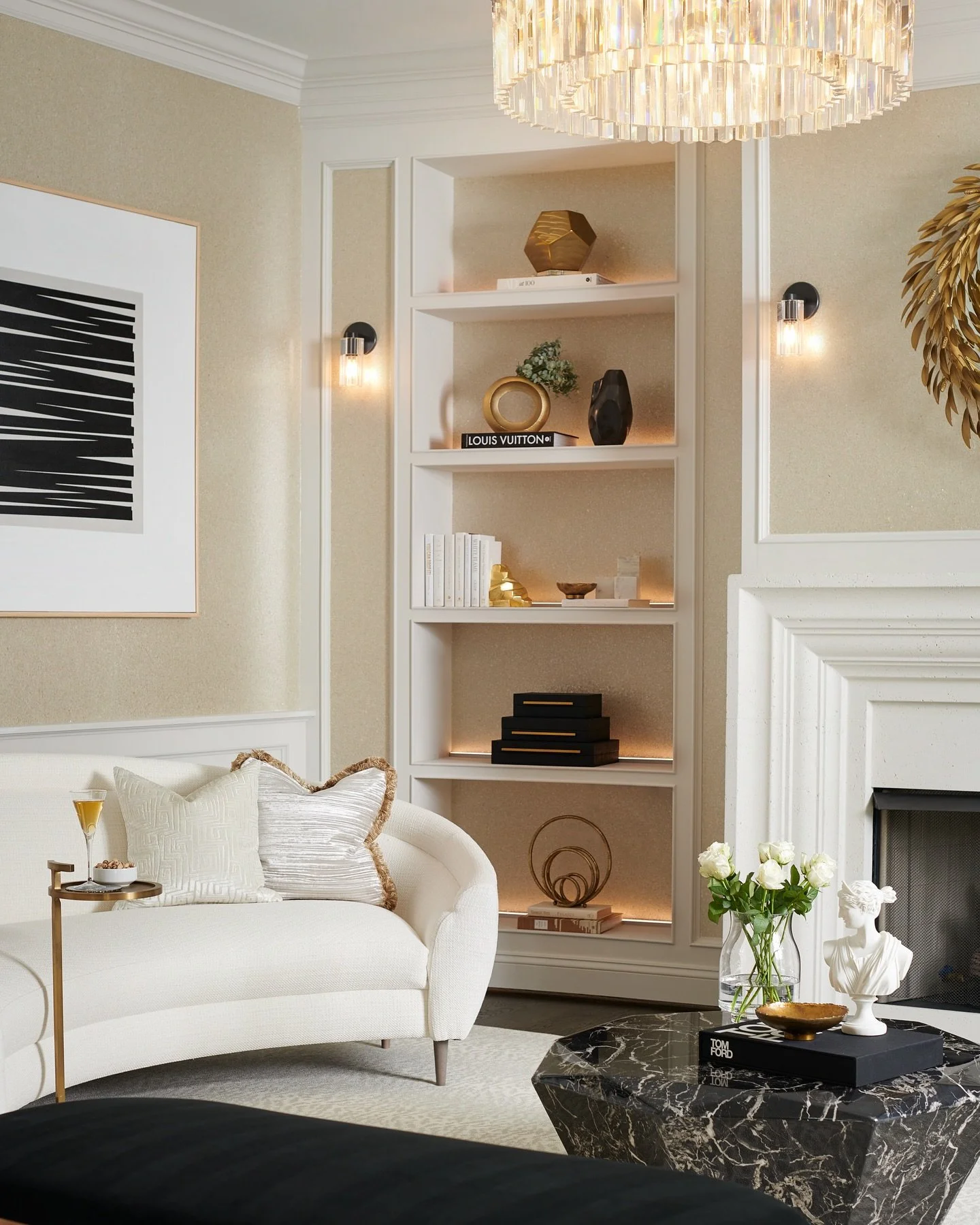 Are you feeling bubbly today? ✨ Maybe it&rsquo;s a sign that you need your own Champagne Room 🥂

See more of this gorgeous home in our portfolio:

www.splendorstyling.com 

#luxuryhomes #customhomes #splendorstyling #mariellacruzado #champagneroom #