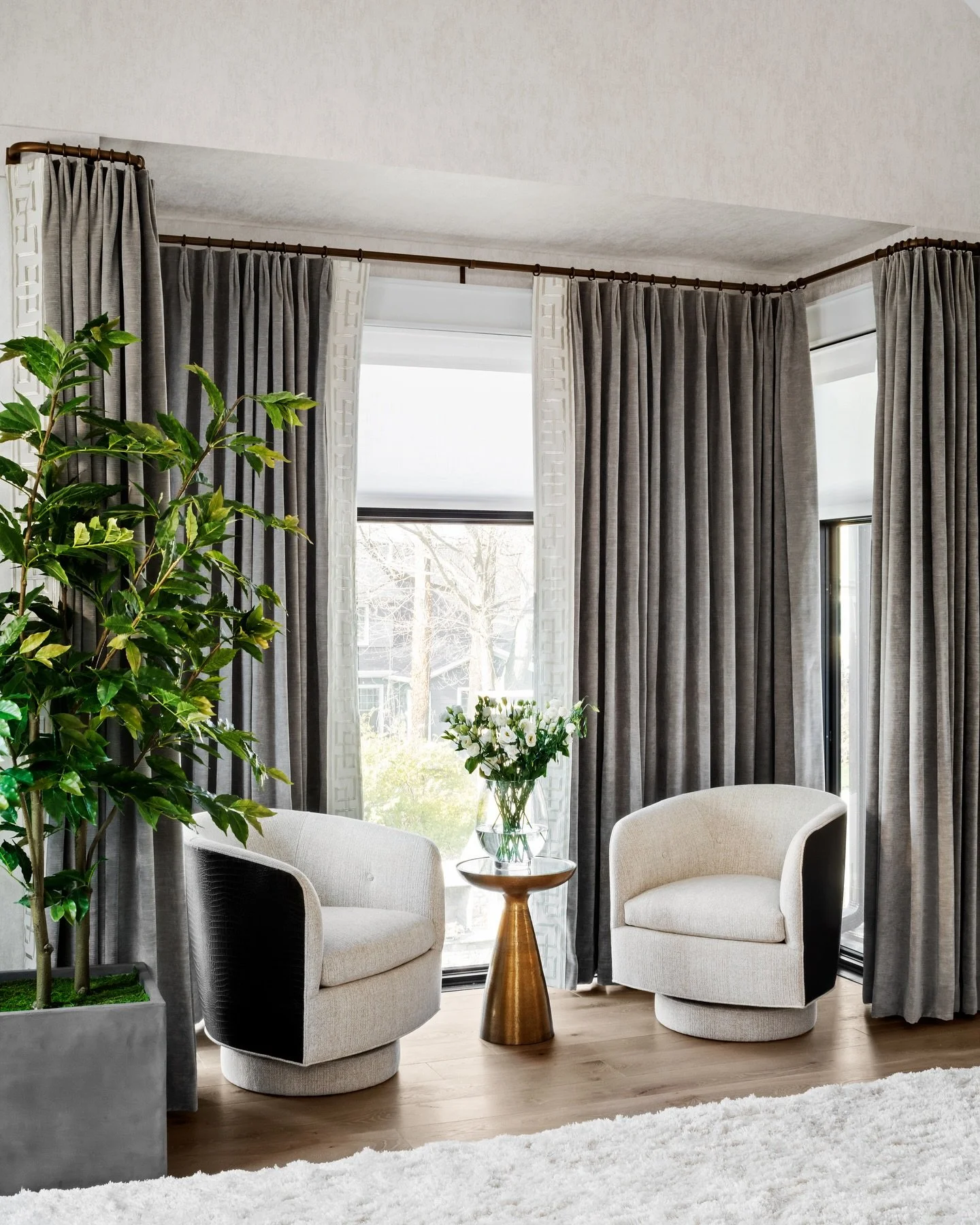 I designed and installed this entire home during 2020, with masks, with uncertainty and with all my passion ✨ Our goal was to get clients to spend Christmas in their #newbuildhome ✨

We did it.

Maybe you&rsquo;ve been waiting for the right moment.
M