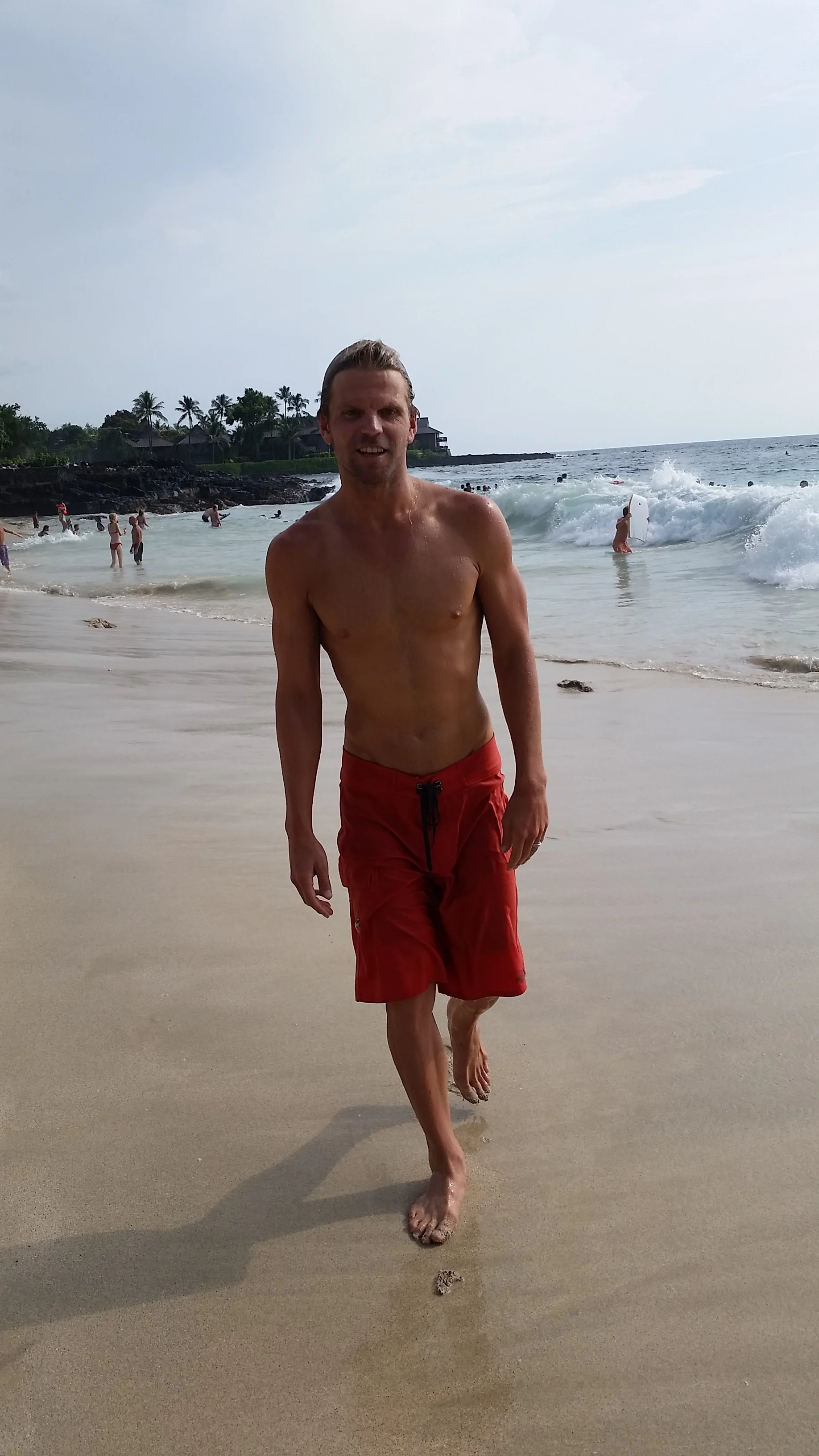 A very amateur attempt by a mainland-Colorado-boy at bodysurfing.