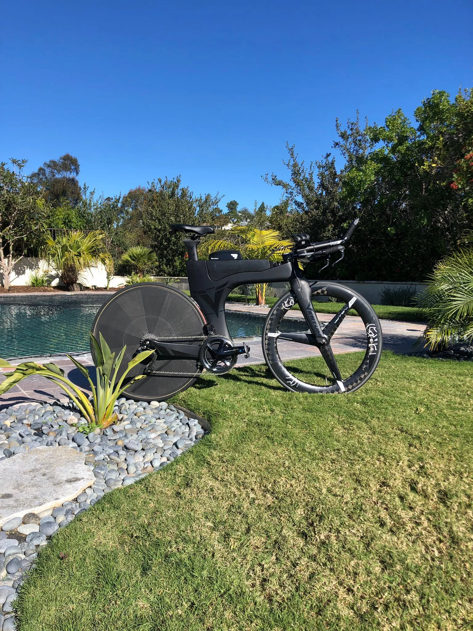 A pretty bike in the California sunshine. I spent a couple days before and after the race in San Diego with Ray Picard and his family.