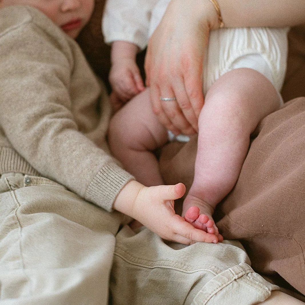 newborn-photographer-tunbridge-wells-newborn-feet-detail.jpg