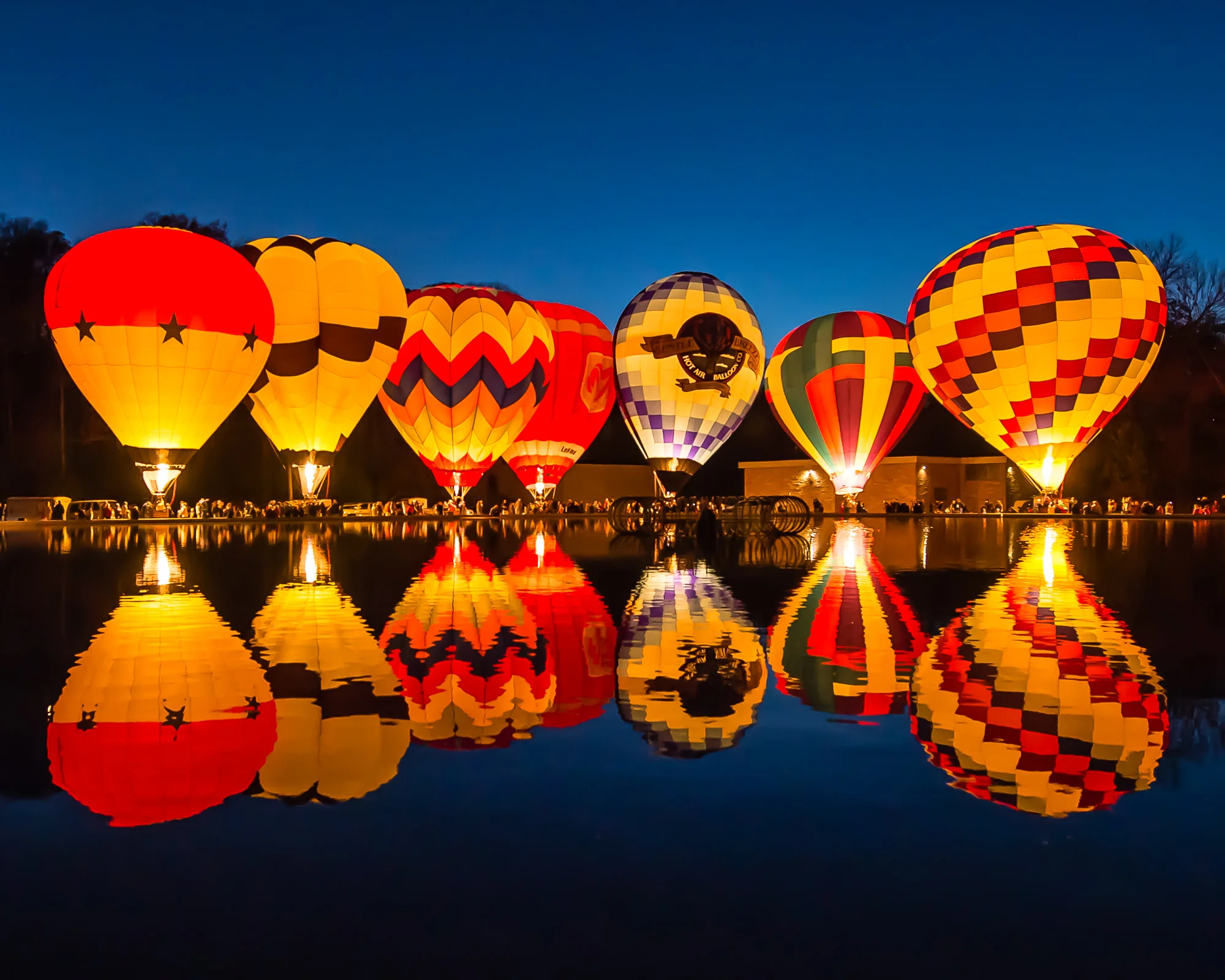 2012 0117 Balloon Glow.AES_3521.jpg