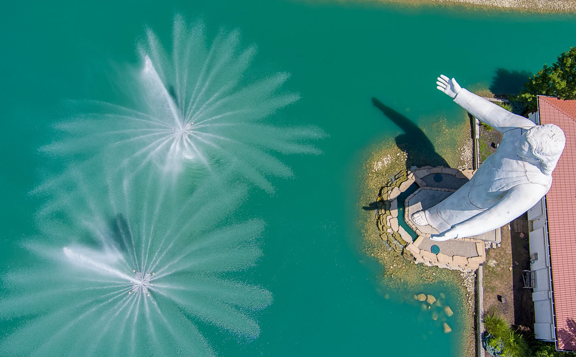 2020 0731 Solid Rock Church Jesus.MAX_0014-HDR.jpg