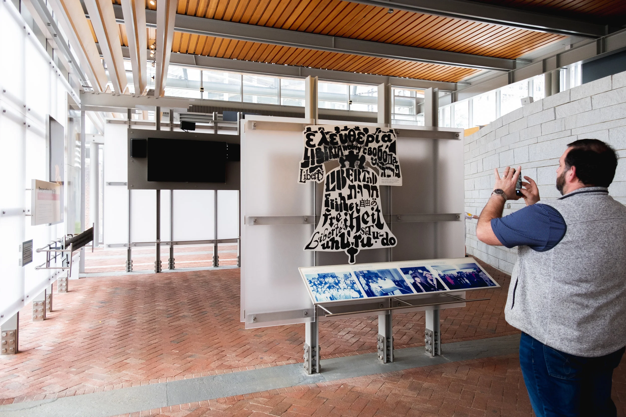 2019_LIBERTY BELL_THE PHILLY CHECKLIST_FINAL-5.jpg