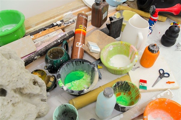 Peter Fischli David Weiss, Untitled, 1994–2013 (detail). Painted polyurethane, 164 parts, overall dimensions vary with installation.