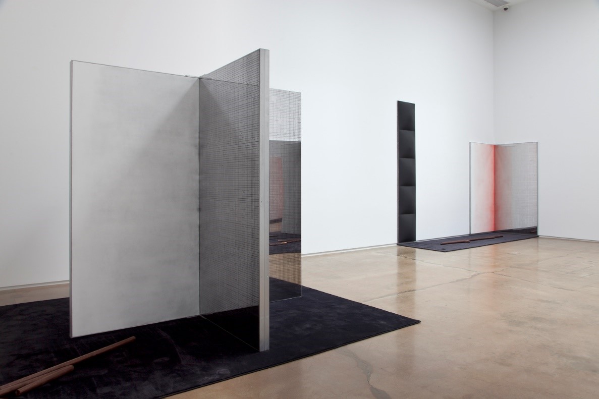 T by Dean Levin, image courtesy of KOHN GALLERY
