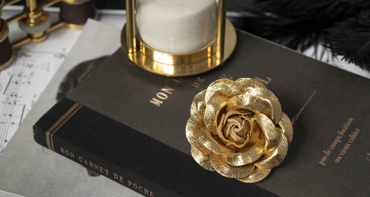 #FleurdPins-SYellow-Gold-Leather-Rose-lapel-flowers-boutonnieres-photo-by-Andrew-Werner.jpg