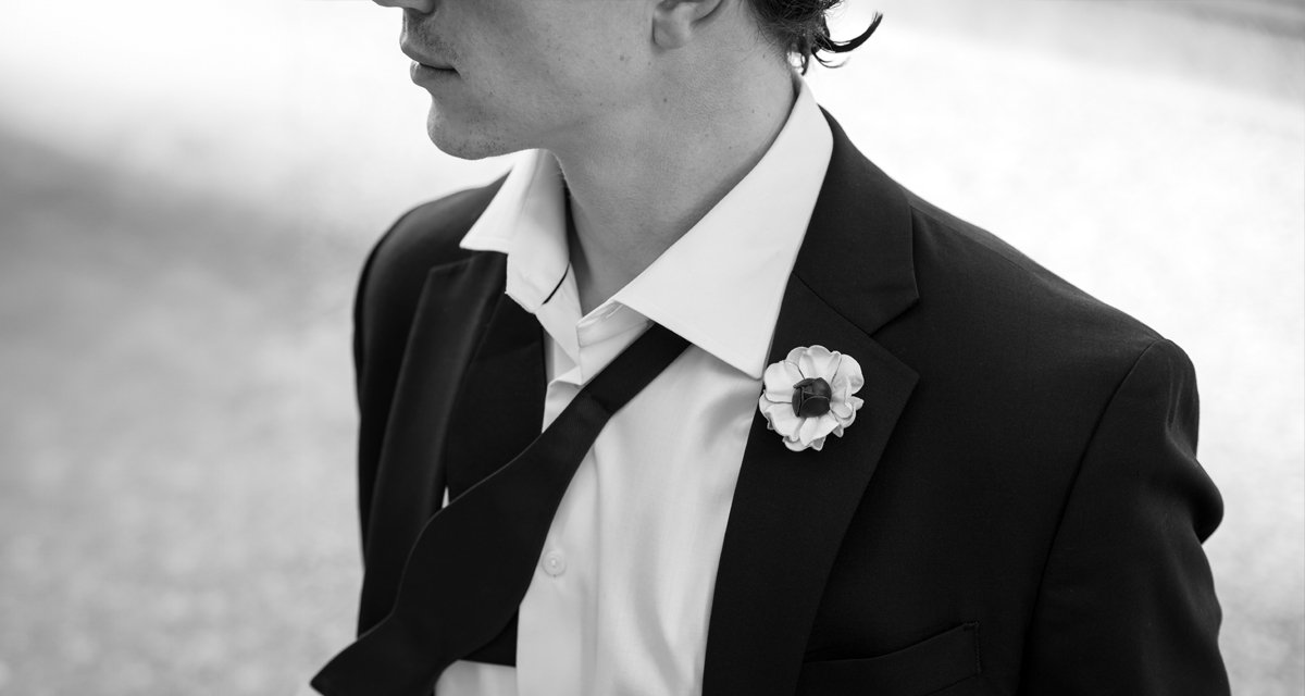 #FleurdPins-black-and-white-gardenia-lapel-Flower-boutonniere-photo-by-Andrew-Werner.jpg