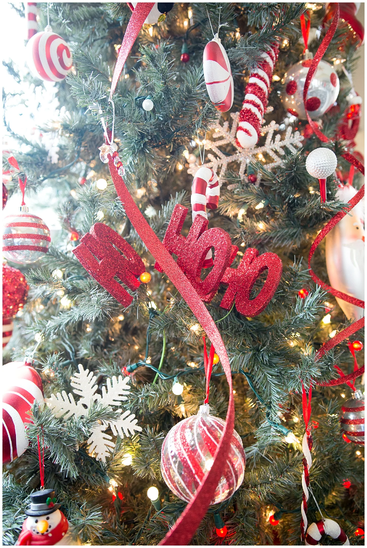 I think this might be my fave tree. But I am extremely partial to red. 