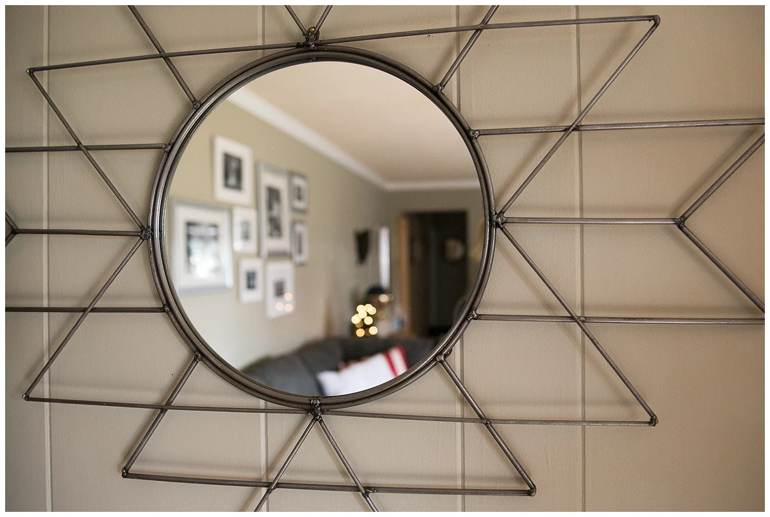 Mirror de la Fresh Digs.