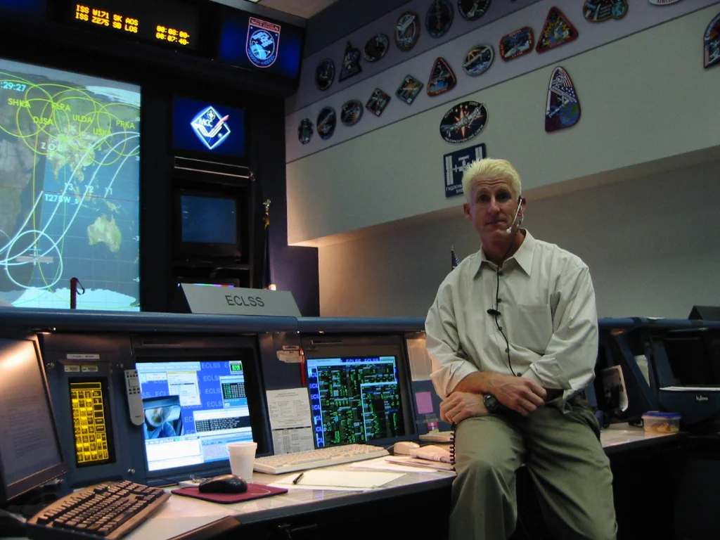 Joe ECLSS .JPG