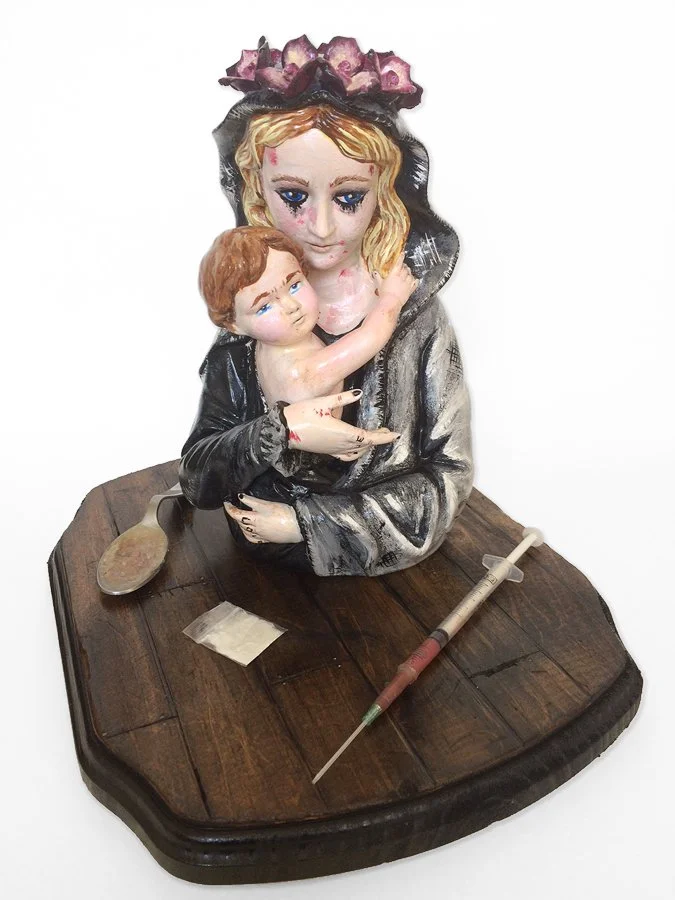 Tami and Bobbie - Figurine and Base