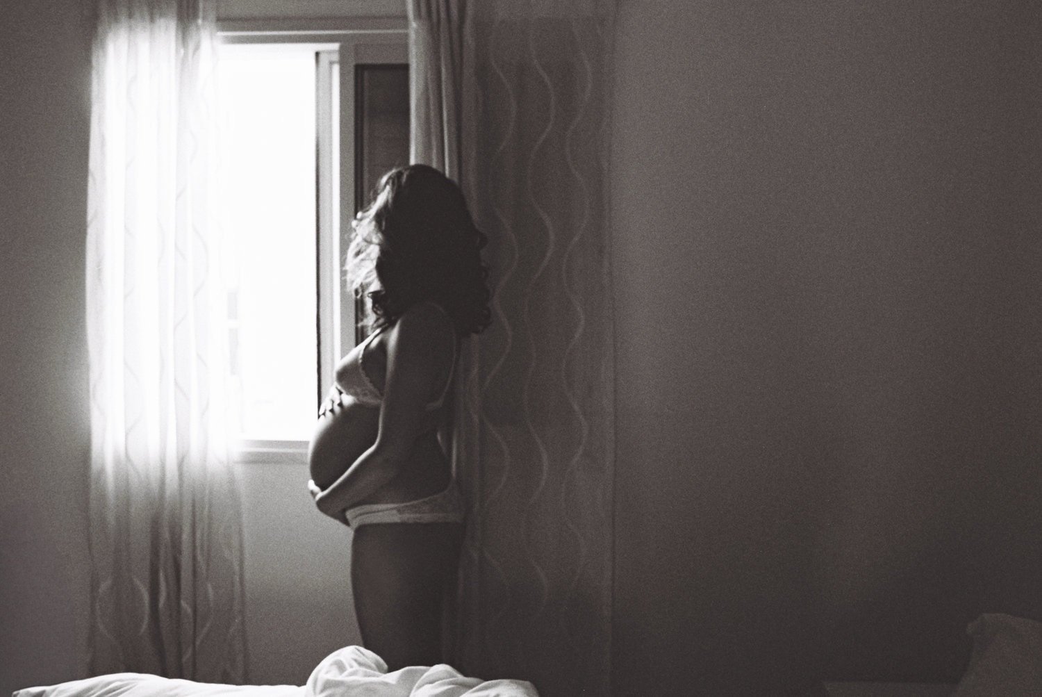 Less trending audios, more music&hellip; and art that speaks to my soul ✨

#boudoironfilm #filmisnotdead #maternity #israel