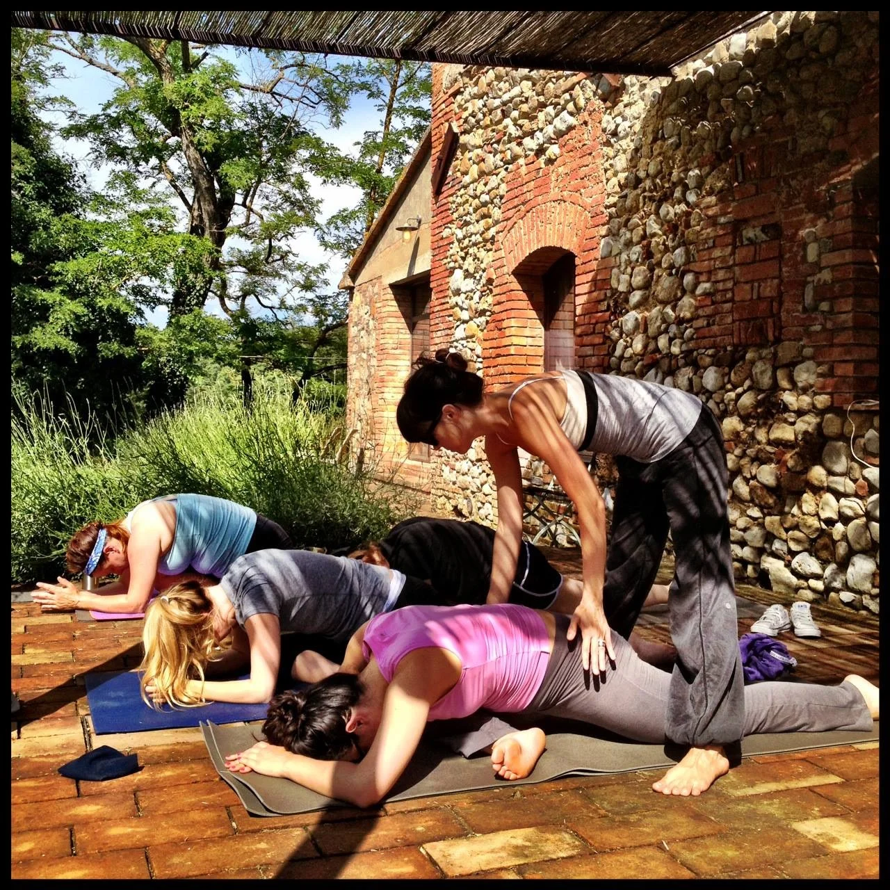 MAY 29 - JUNE 4, 2016<br>YOGA & ART RETREAT