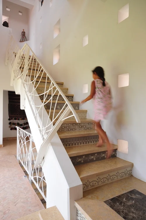 5_MEDINA_Stairway.jpg