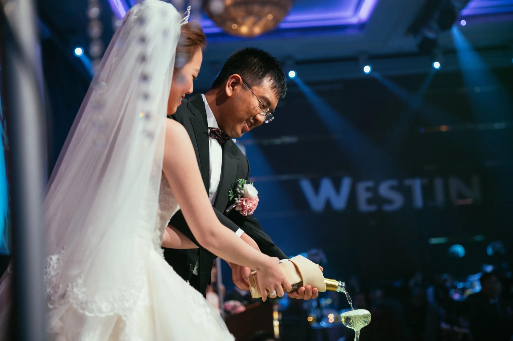 Felicia+Duncan-wedding-台北婚禮迎娶晚宴-福華-六福皇宮-144.jpg