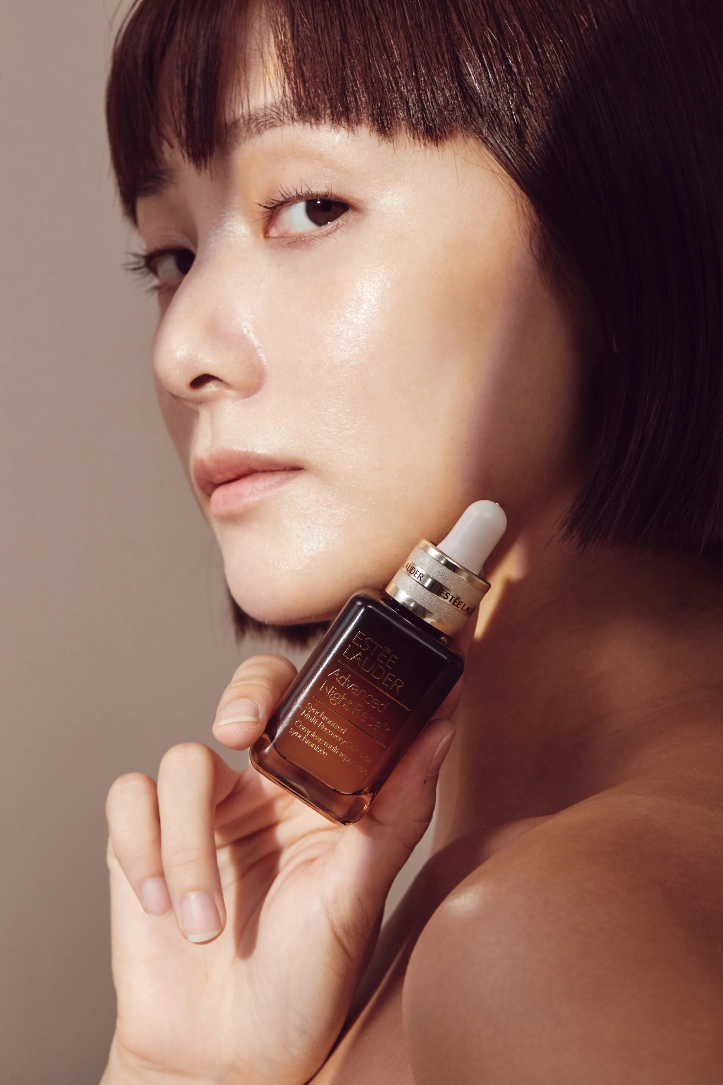 brand-esteelauder-pony-beauty-雅詩蘭黛-小棕瓶_02.jpg