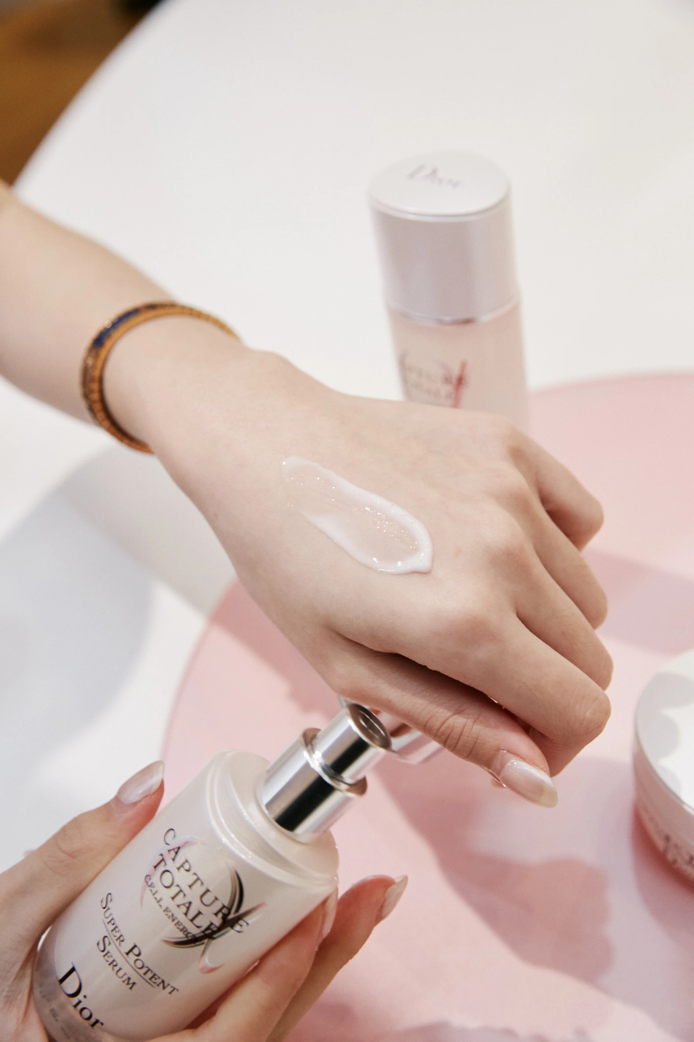 brand-diorskincare-ariel-beauty-迪奧-超能量小花瓶_05.jpg