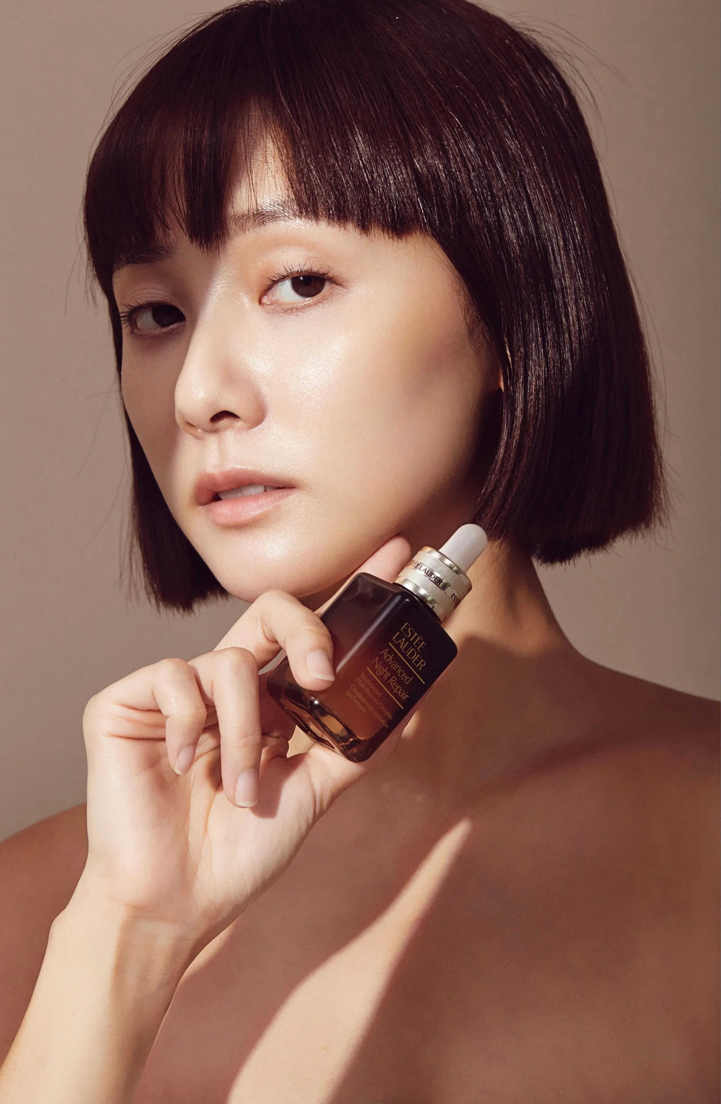 brand-esteelauder-pony-beauty-雅詩蘭黛-小棕瓶_03_结果.jpg
