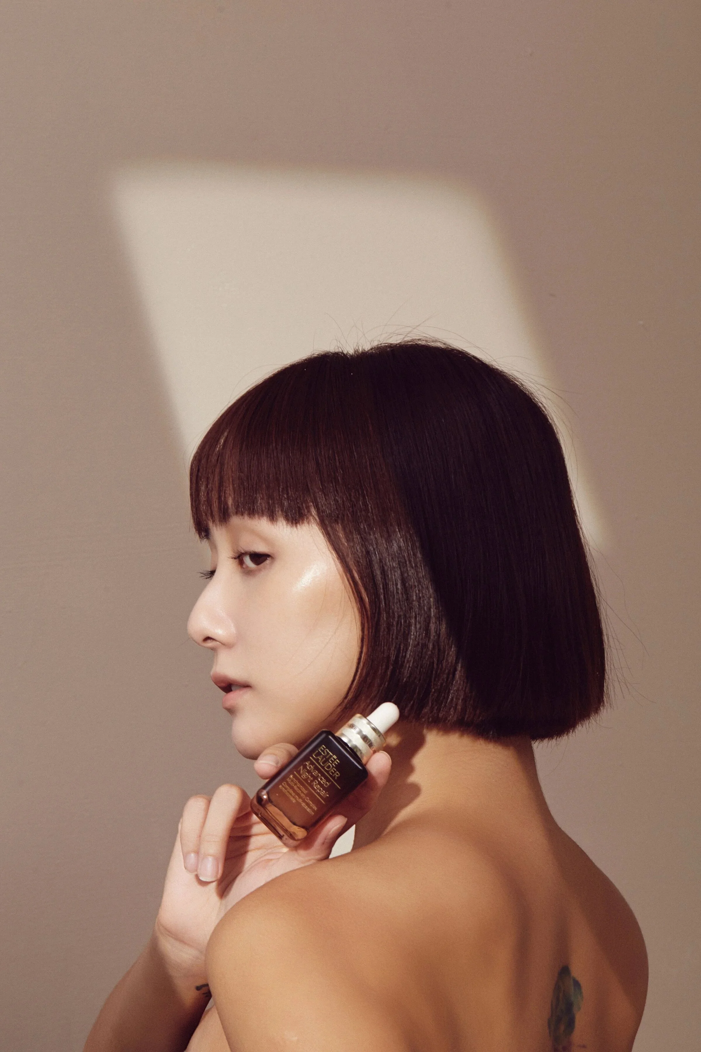 brand-esteelauder-pony-beauty-雅詩蘭黛-小棕瓶_04_结果.jpg