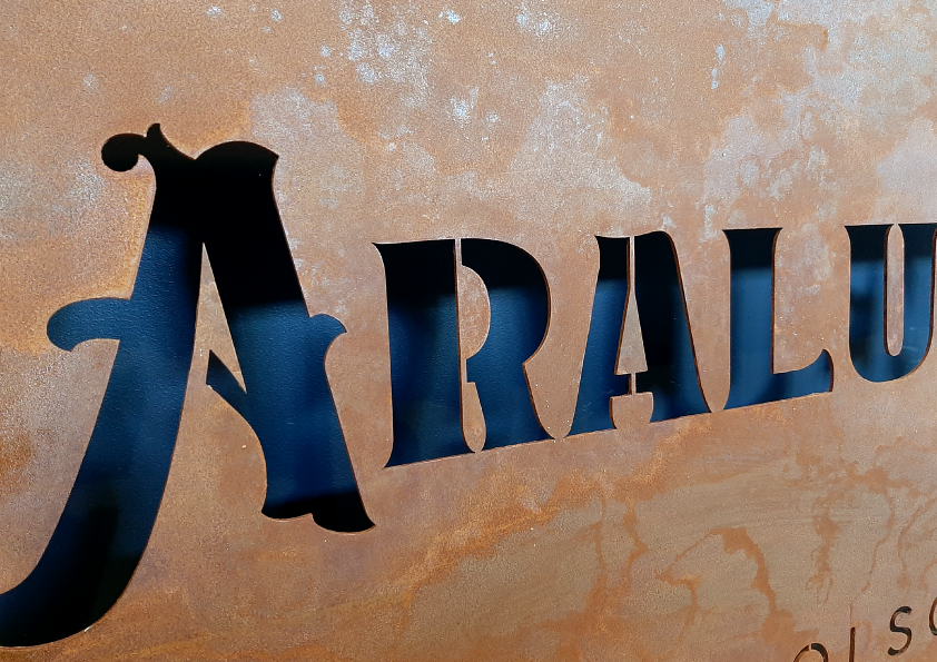 rusty sign dubbo