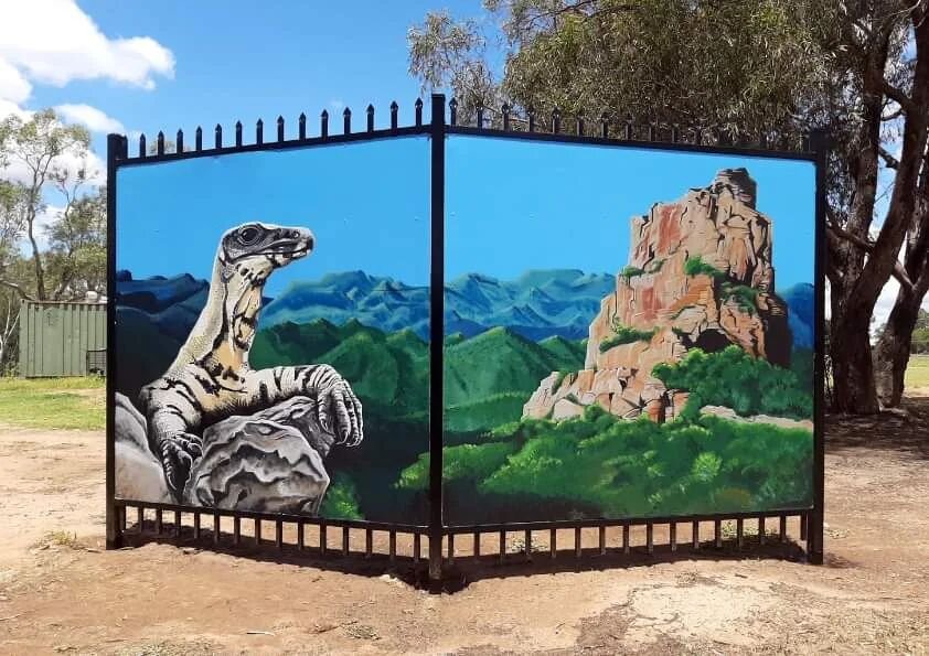 1 of 5 murals we have worked on the past few weeks.
Will post more on these soo .

#mural #gilgandraregion #muralartist #dubbosigns