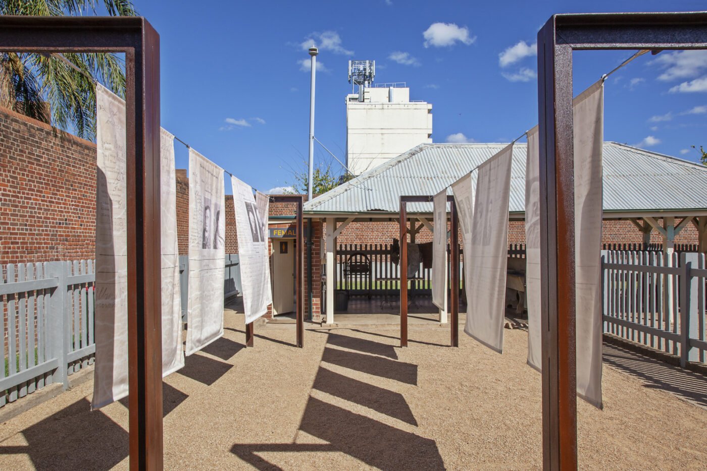 old dubbo gaol.jpg