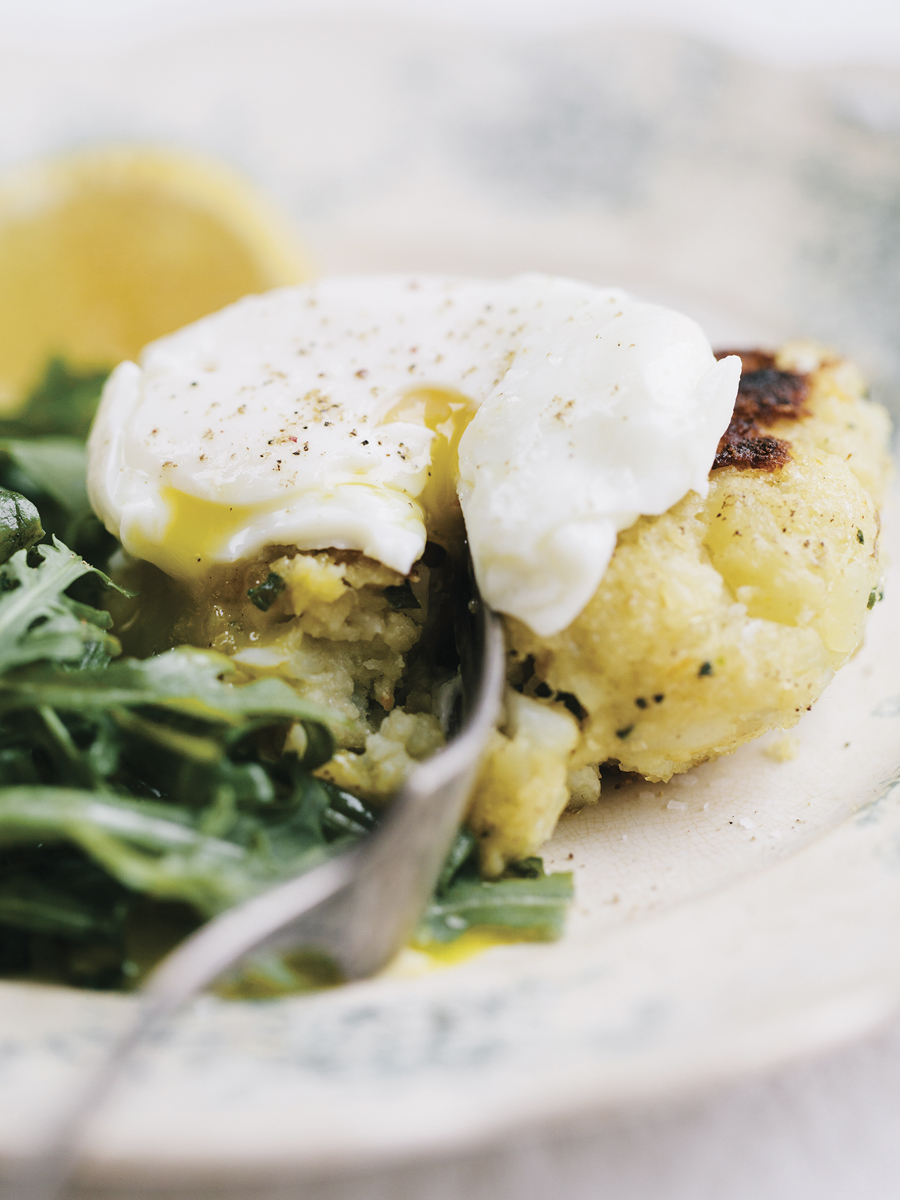 cod cakes with poached eggs 