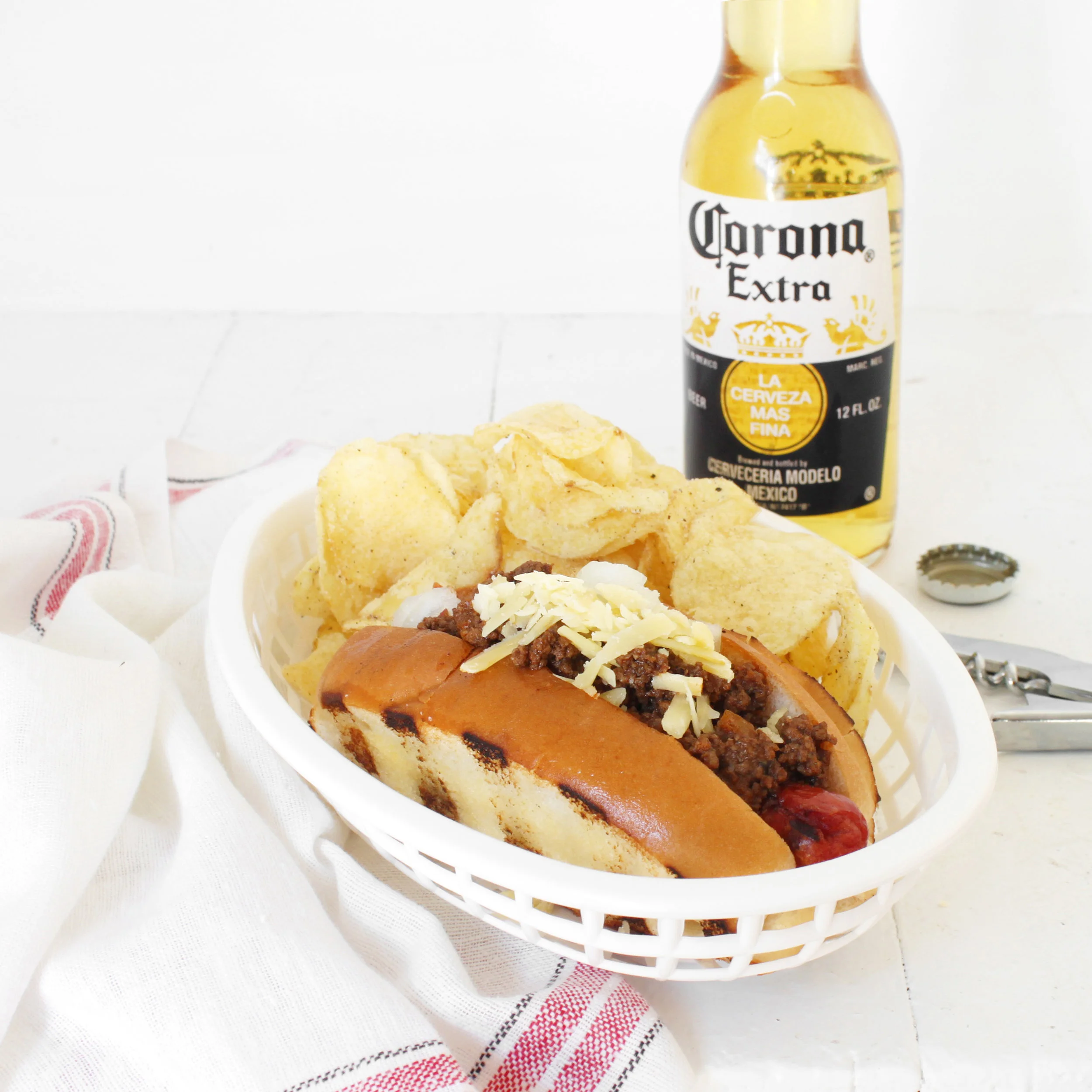 hot dogs with chili sauce