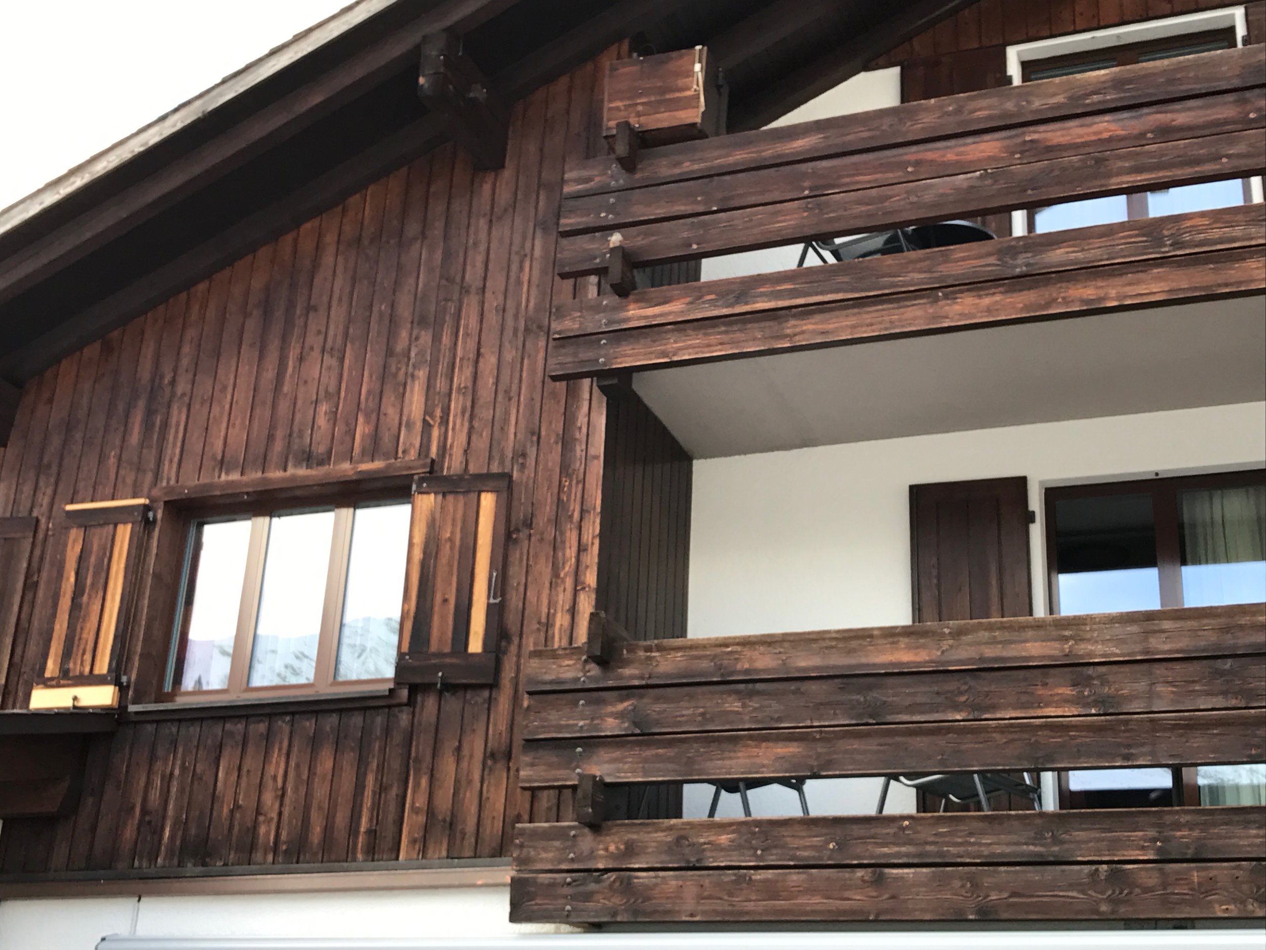 It took a few moments, but we finally found it. Can you spot it on this chalet? If not, the video below will help you. 