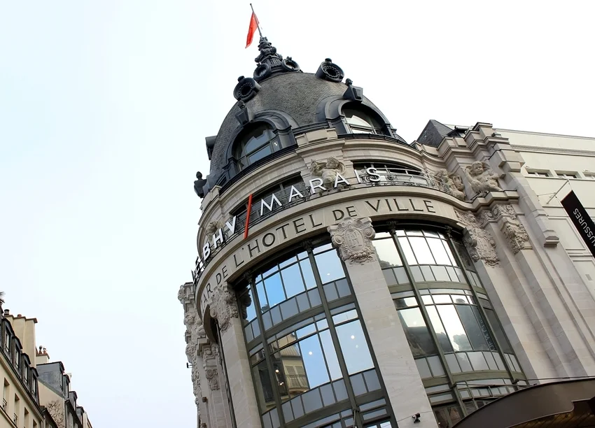 MARAIS WATCH: LUXURY SHOPS INVADE