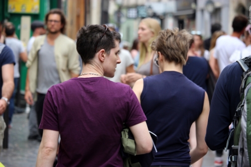 Are there lesbians in Paris? We confirm. Yes!