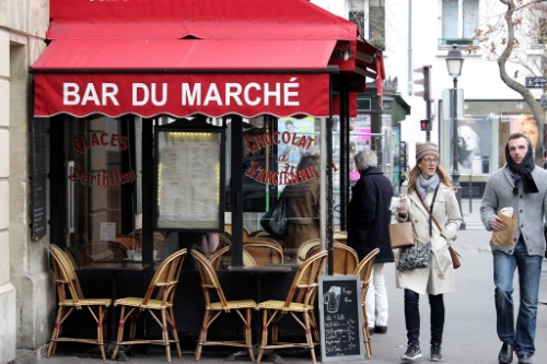 Classic. Simple. Parisian.